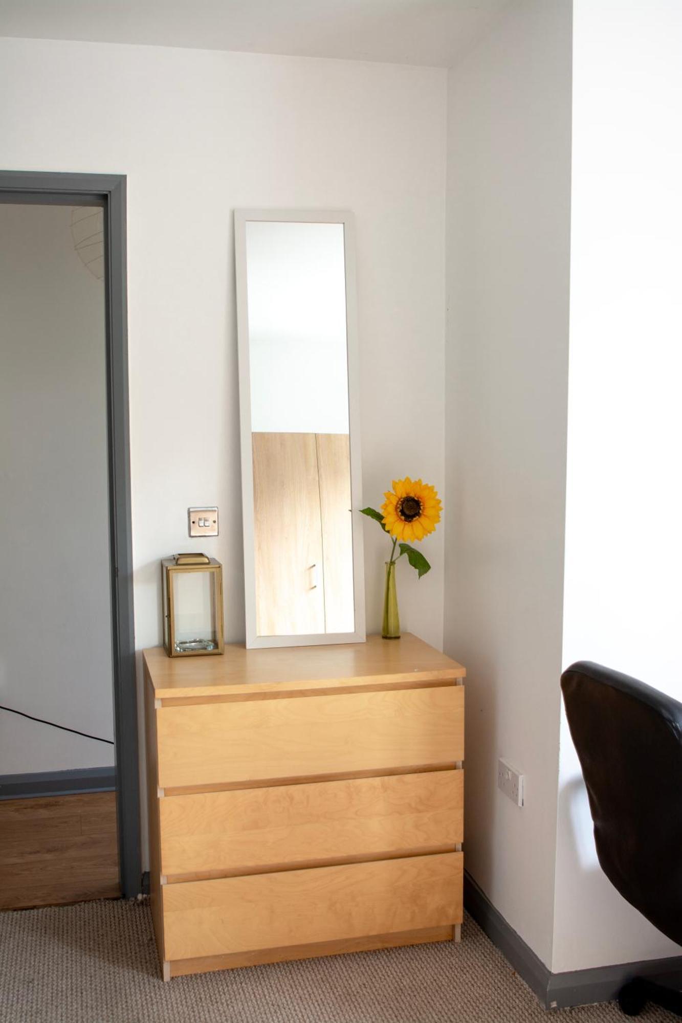 Well-Equipped 4 Bedroom House Close To City Centre Leeds  Extérieur photo